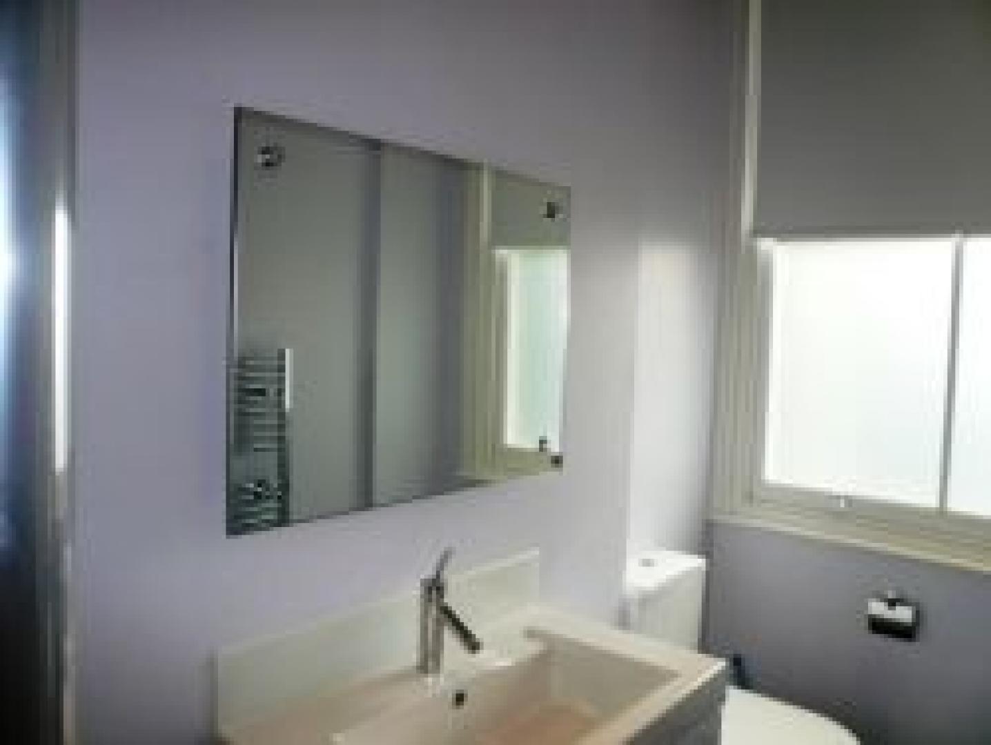 			Studio Apartment, 1 bath, 1 reception Flat			 West End Lane, WEST HAMPSTEAD